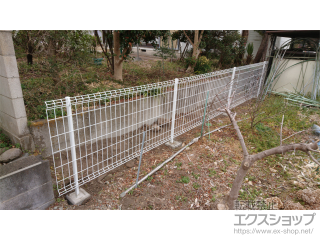 群馬県安中市ののフェンス・柵 イーネットフェンス 3F型 自由柱施工 施工例