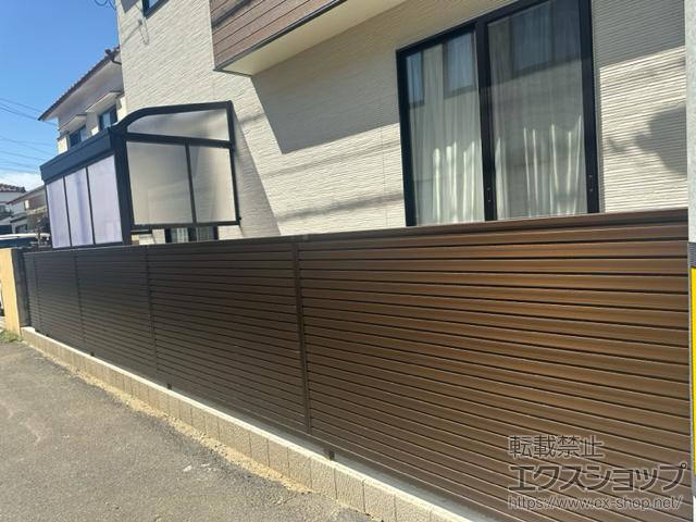 愛媛県松山市ののフェンス・柵 シンプレオフェンス5F型 横目隠し 自由柱施工 施工例