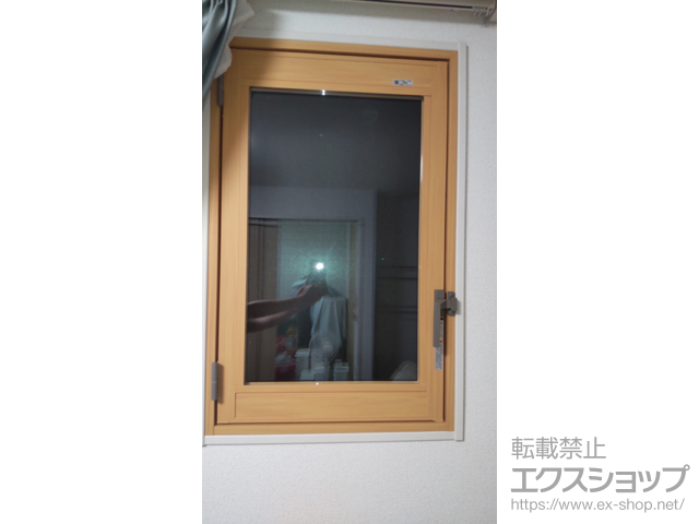 埼玉県吉川市のの二重窓（内窓） インプラス 開き窓 外観右吊元 施工例