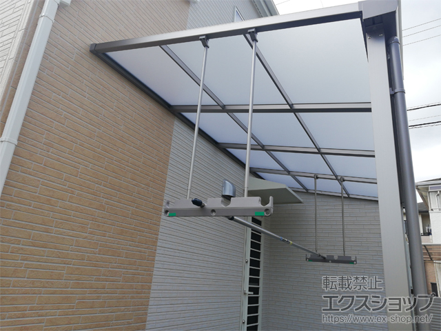 兵庫県姫路市ののテラス屋根 スピーネ F型 テラスタイプ 単体 積雪〜20cm対応＋吊り下げ物干し Ａセット 施工例