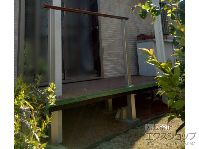 神奈川県綾瀬市ののウッドデッキ リウッドデッキ 200+ルシアスデッキフェンスB01型＜笠木のみタイプ＞ 施工例