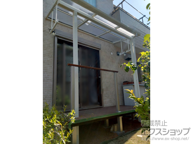 神奈川県綾瀬市ののテラス屋根 ソラリア F型 テラスタイプ 単体 積雪〜20cm対応+デッキ納まり用テラス柱カバー 施工例
