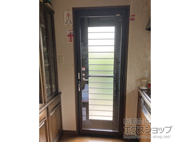 岡山県倉敷市のの二重窓（内窓） インプラス テラスドア 外観左吊元 施工例