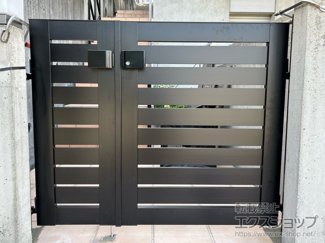 愛知県名古屋市のの門扉 レジリア Y3型 両開き親子 門柱タイプ 施工例