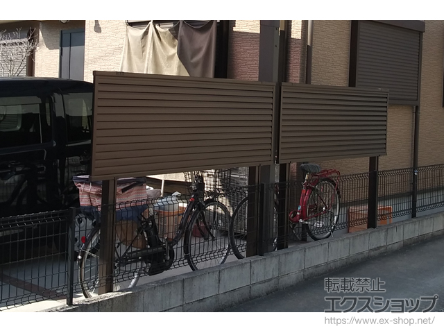 和歌山県橋本市ののフェンス・柵 ミエーネ目隠しルーバーフェンス 上段のみ設置 自立建て用 施工例