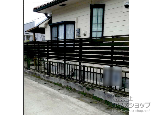 鹿児島県伊佐市ののフェンス・柵 シンプレオフェンスSY1F型 横半目隠し 上段のみ設置 ブロック建て用 施工例