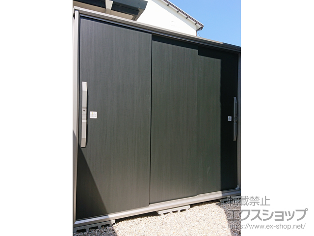 福岡県福岡市のの物置・屋外倉庫 エスモ 一般型 2100×774×1913 ESF-2107A-WE 施工例