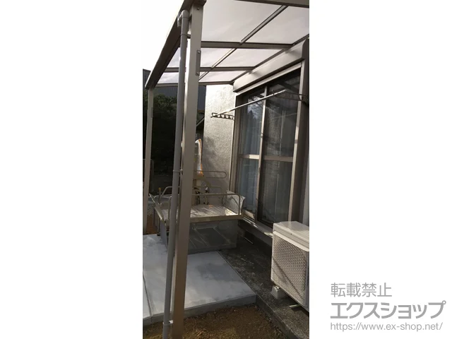 静岡県御殿場市のYKKAPのテラス屋根 ソラリア F型 テラスタイプ 単体 積雪～20cm対応＋水平式物干し 施工例
