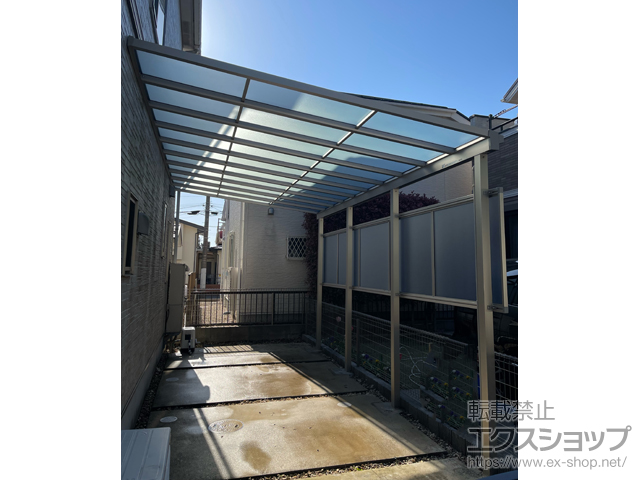 千葉県流山市ののテラス屋根 ソラリア F型 テラスタイプ 単体 積雪〜20cm対応 施工例