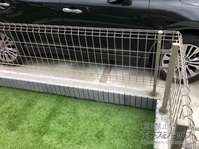 千葉県八千代市のYKKAPのフェンス・柵・塀 イーネットフェンス 3F型 自由柱施工 施工例