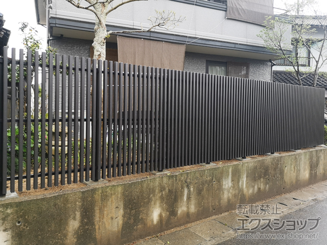 島根県安来市ののフェンス・柵 ラインスタイル Lタイプ（隙間35mm） 高尺タイプ 施工例