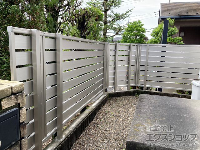 栃木県宇都宮市ののフェンス・柵 シンプレオフェンスSY1F型 横スリット 自由柱施工 施工例