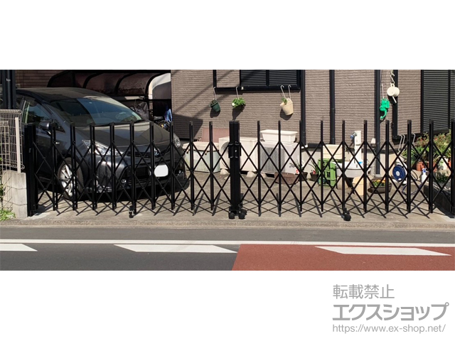 東京都小金井市ののカーゲート トリップゲートII 2型 スタンダード ノンレール 両開き　*54W（27S+27M） 施工例
