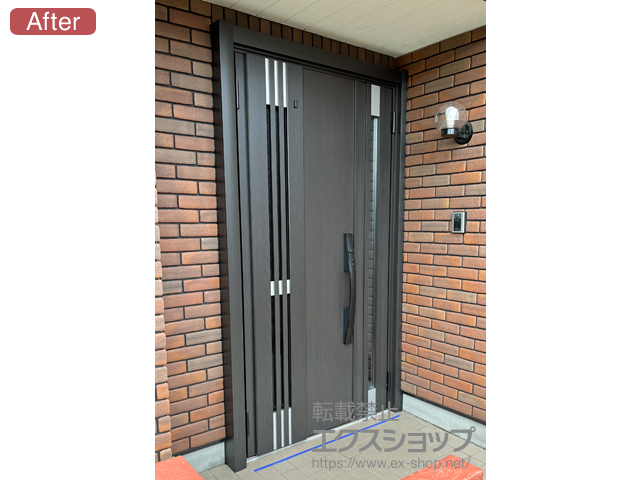 静岡県浜松市のLIXIL リクシル（トステム）の玄関ドア リシェント玄関ドア3 断熱K2仕様 親子仕様(ランマ無)外観左吊元 M83型 ※FamiLock仕様 施工例