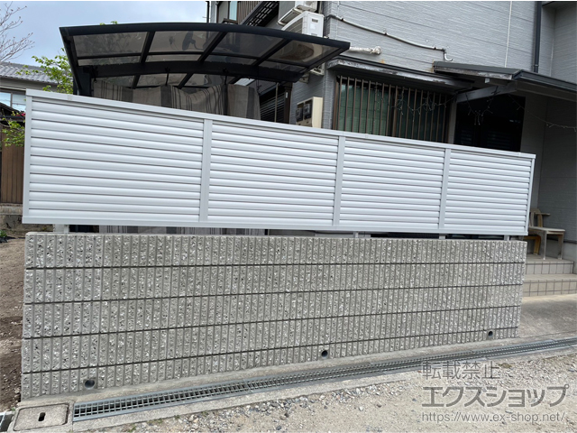 奈良県奈良市ののフェンス・柵 フェンスAB YL3型 横ルーバー3 フリーポールタイプ 施工例