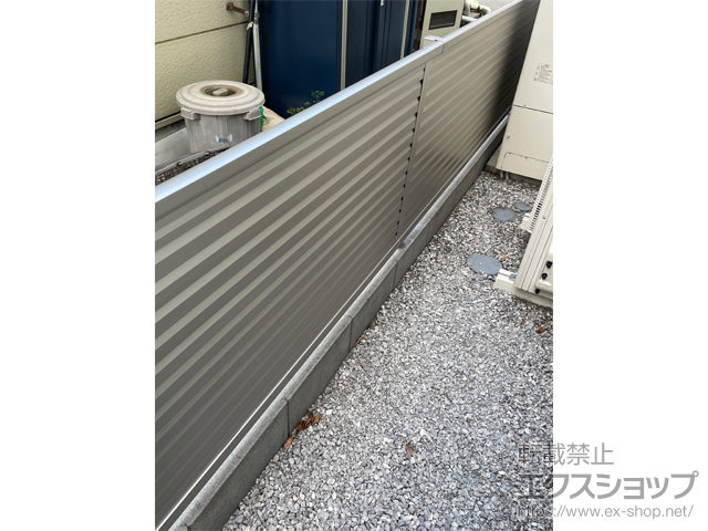 東京都福生市ののフェンス・柵 ミエーネフェンス 目隠しルーバータイプ 自由柱施工 施工例