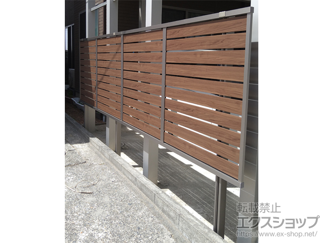 新潟県三条市ののフェンス・柵 モクハイフェンス アルミ多段柱仕様（パネル1段） 施工例