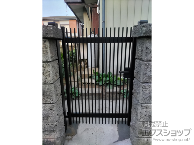 千葉県松戸市のの門扉 ハイ千峰 片開き 柱使用 施工例