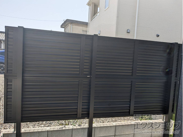 愛知県小牧市ののフェンス・柵 ミエーネフェンス 目隠しルーバータイプ 2段支柱 自立建て用 施工例