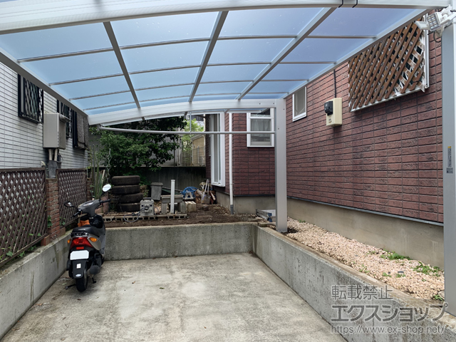 神奈川県厚木市ののカーポート アリュースRE 前下がり 積雪〜20cm対応 施工例
