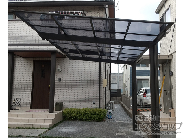静岡県浜松市ののカーポート ネスカF (フラットスタイル) 積雪〜20cm対応＋着脱式サポート 2本入 ロング柱(H25)用 施工例