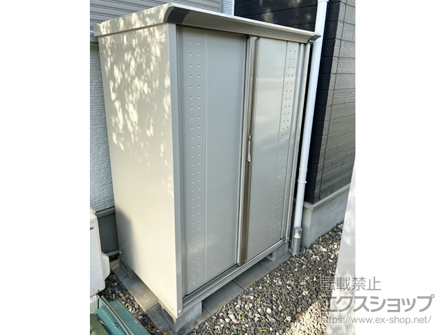 大阪府堺市のの物置・屋外倉庫 グランプレステージジャンプ 1120×750×1600 GP-117B-F-MW 施工例
