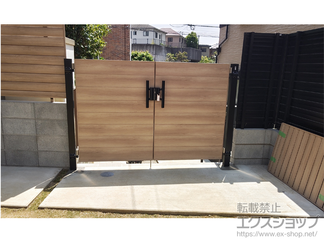 埼玉県さいたま市のの門扉 開き門扉AA YM1型 両開き 柱使用 マテリアルカラー 施工例