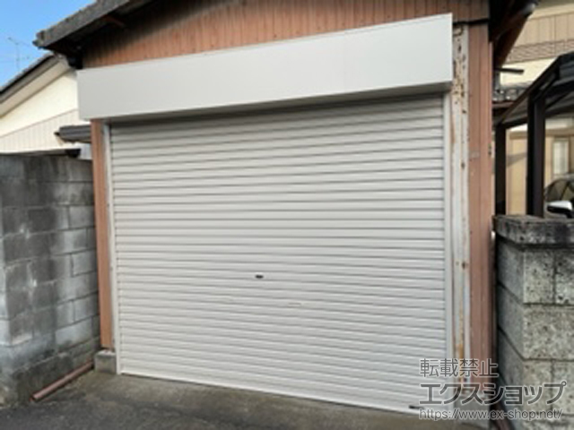 埼玉県羽生市ののガレージシャッター プラテアII スチールタイプ 手動式 ※外付け 施工例