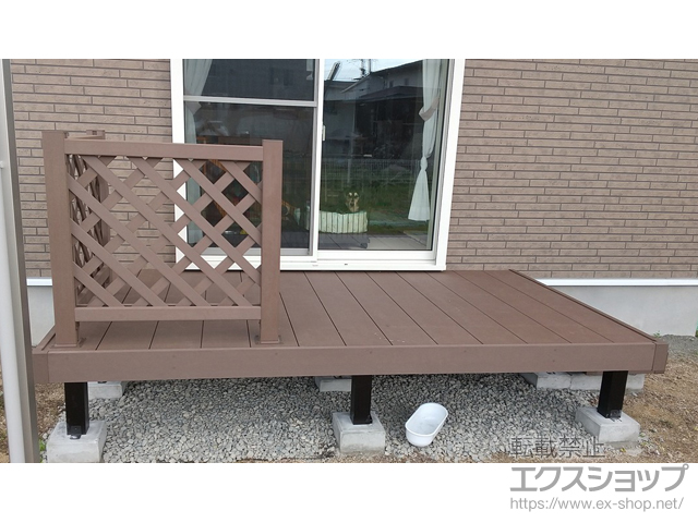 静岡県浜松市ののウッドデッキ マージウッドデッキ＋マージウッドデッキ ラティスデッキフェンス＋独立式リウッドステップ2型 施工例