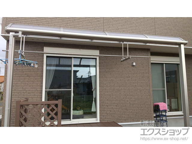 静岡県浜松市ののテラス屋根 プレシオステラスII R型 テラスタイプ 単体 積雪〜20cm対応＋吊り下げ物干し 標準 施工例