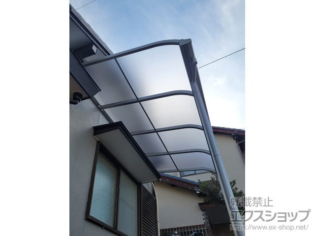 三重県津市ののテラス屋根 プレシオステラスII R型 テラスタイプ 単体 積雪〜20cm対応 施工例