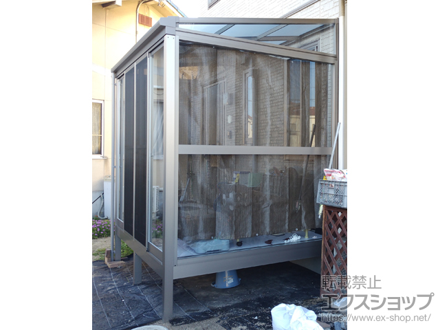 広島県尾道市のLIXIL リクシル（トステム）のテラス囲い・サンルーム サニージュ F型 床納まり ランマ無 積雪〜20cm対応 施工例