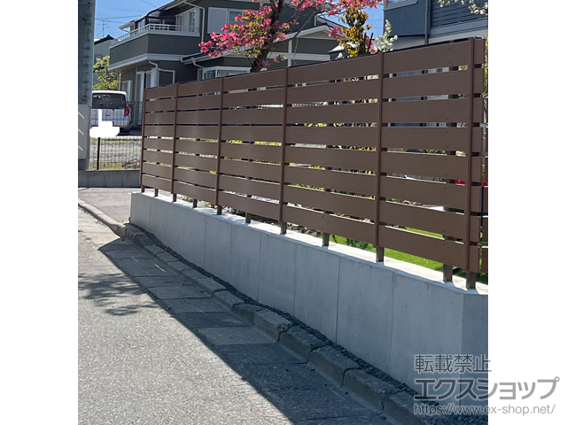 長野県安曇野市ののフェンス・柵 マイティウッド ベーシック 隙間20mm H1200 施工例