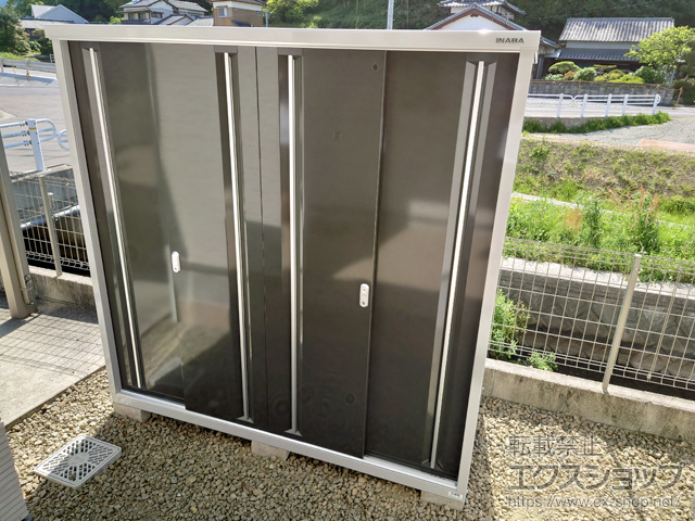 長崎県諫早市のの物置・屋外倉庫 シンプリー 一般型 1940×905×1903 MJX-199E-P-EB 施工例