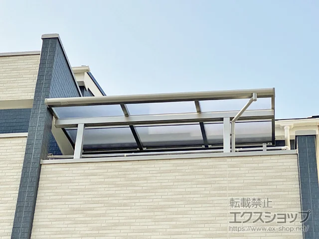 愛知県名古屋市のYKKAPのバルコニー・ベランダ屋根 ソラリア F型 屋根タイプ 単体 積雪～20cm対応 施工例