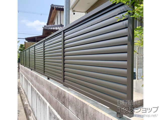 兵庫県神戸市ののフェンス・柵 フェンスAB YL3型 横ルーバー3 フリーポールタイプ 施工例