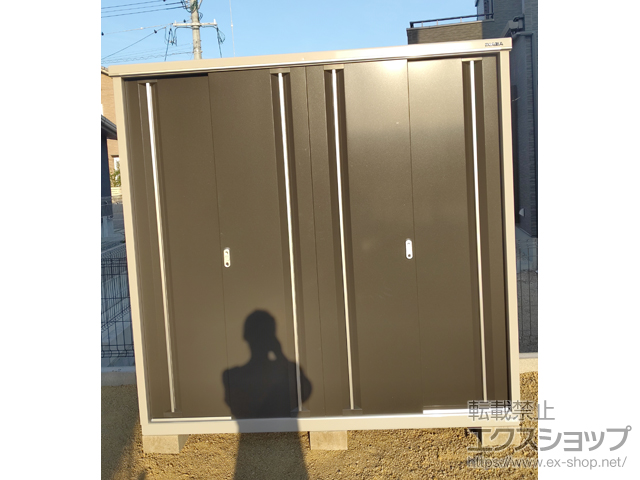 長崎県大村市のの物置・屋外倉庫 シンプリー 一般型 1940×905×1903 MJX-199E-P-EB 施工例