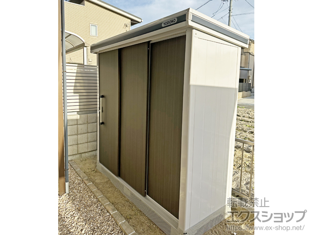 愛知県海部郡大治町のの物置・屋外倉庫 エルモ 一般・積雪共用型 2220×820×2122 LMD-2208-DW 施工例