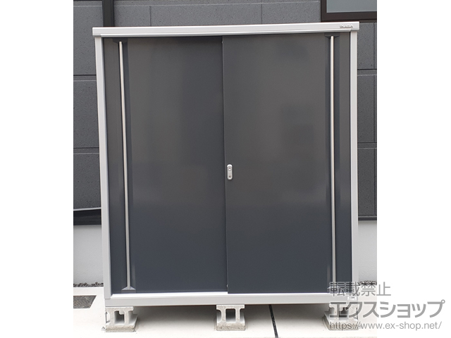 大阪府寝屋川市のの物置・屋外倉庫 シンプリー 一般型 1740×755×1903 MJX-177E-CG 施工例
