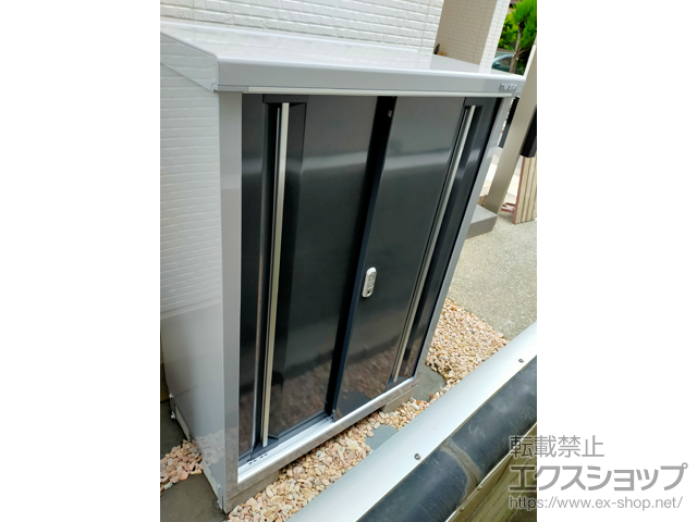 福岡県福岡市のの物置・屋外倉庫 シンプリー 一般型 900×515×1303 MJX-095C-P-CG 施工例