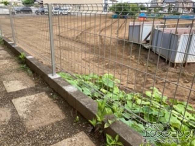 千葉県八千代市ののフェンス・柵 イーネットフェンス 3F型 自由柱施工 施工例