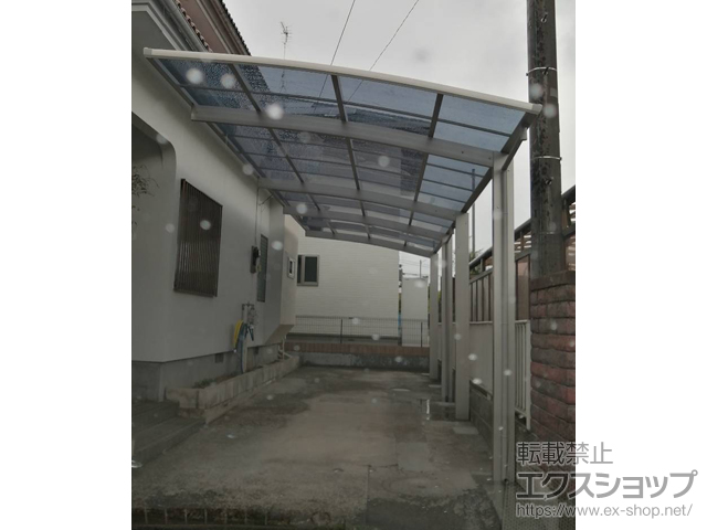 栃木県宇都宮市ののカーポート アリュース 縦連棟　積雪〜20cm対応 施工例