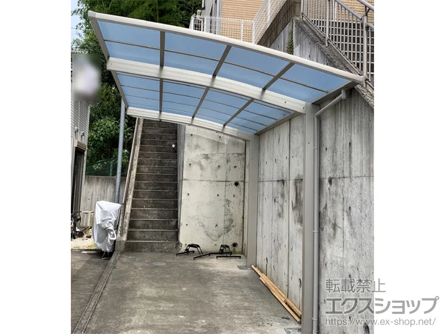 神奈川県横浜市のYKKAPのカーポート アリュースZ 積雪～25cm対応＋ハイロング柱 施工例