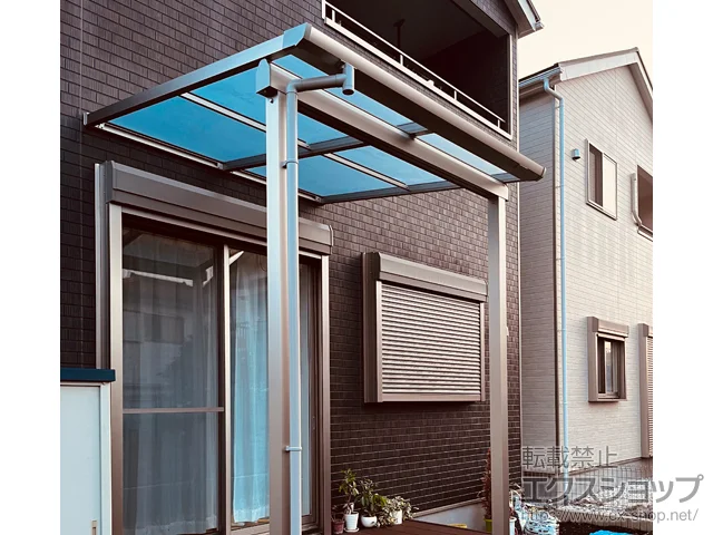 東京都八王子市のYKKAPのテラス屋根 ソラリア F型 テラスタイプ 単体 積雪～20cm対応 施工例