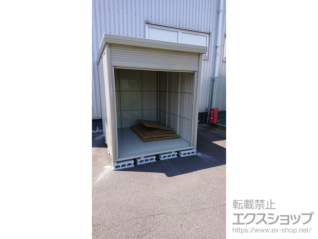 岡山県岡山市のの物置・屋外倉庫 Mr.ストックマンダンディ (シャッター扉) 一般型 1832×2290×2110 NDE-1822-W 施工例