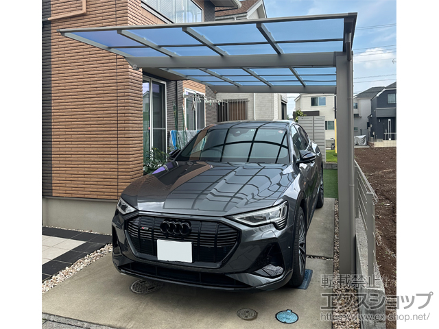 埼玉県上尾市ののカーポート ソリッドポート 積雪〜20cm対応＋着脱式サポート柱 施工例