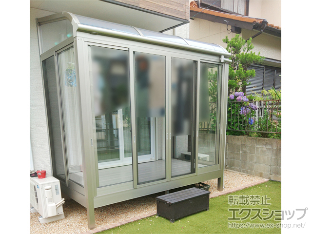 三重県津市ののテラス囲い・サンルーム ソラリアテラス囲い R型 床納まり ランマなし ノーマルタイプ 積雪〜20cm対応 ＊ガラス組込み仕様 施工例