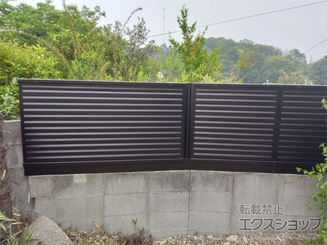 広島県福山市ののフェンス・柵 ミエーネフェンス 目隠しルーバータイプ　自由柱施工 施工例