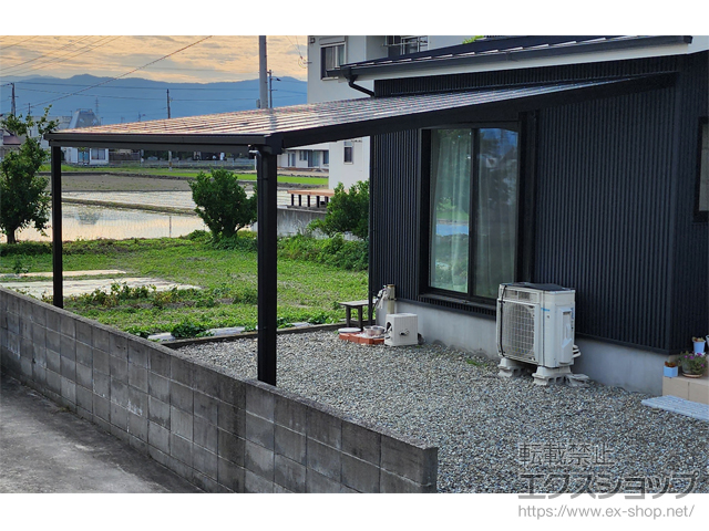 徳島県阿波市ののテラス屋根 ソラリア F型 ビッグサイズ 単体 積雪〜20cm対応 施工例