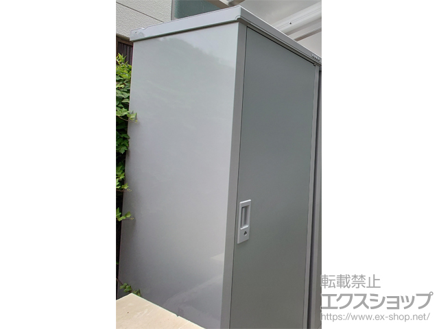 兵庫県西宮市のの物置・屋外倉庫 アイビーストッカー 600×755×1903 BJX-067E-PS 施工例